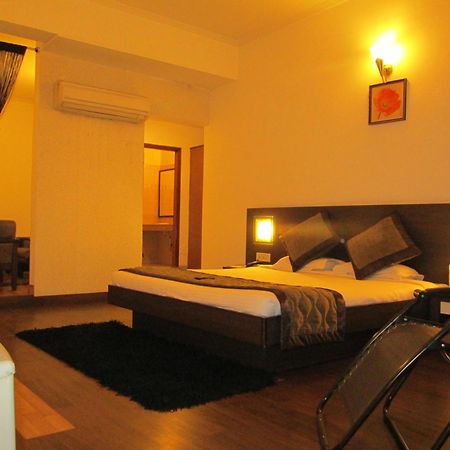 Hotel Mg Regency à Baddi Extérieur photo