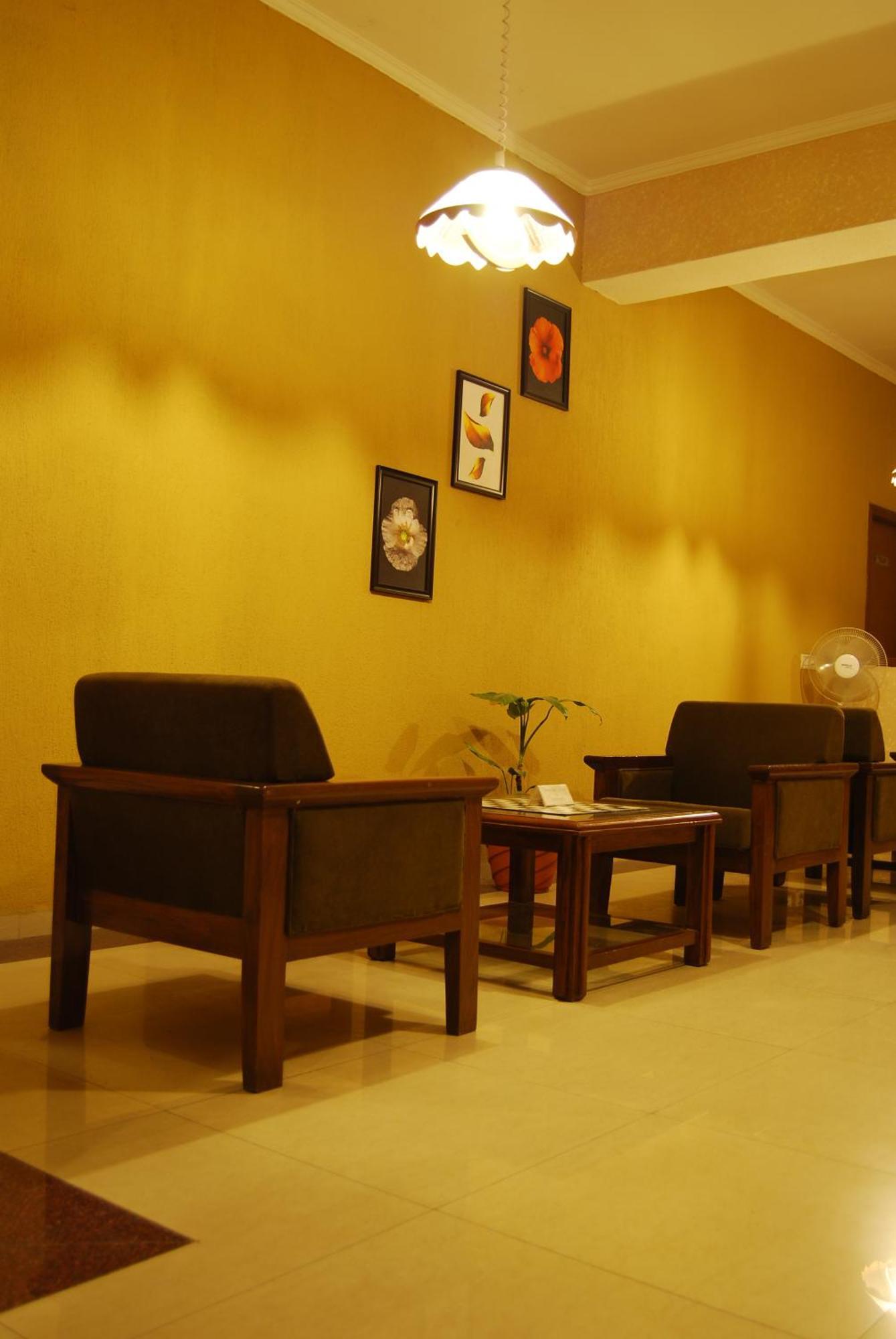 Hotel Mg Regency à Baddi Extérieur photo